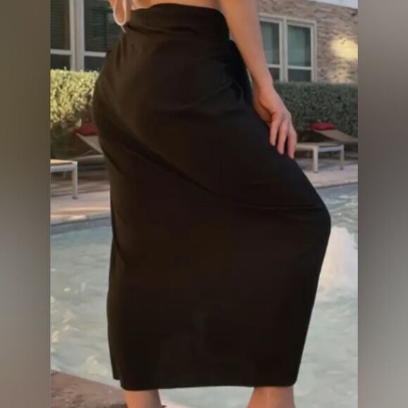 New Elegant Black Halter Saronge Fringe Tassel Swimsuit Cover-Up - Picture 4 of 11